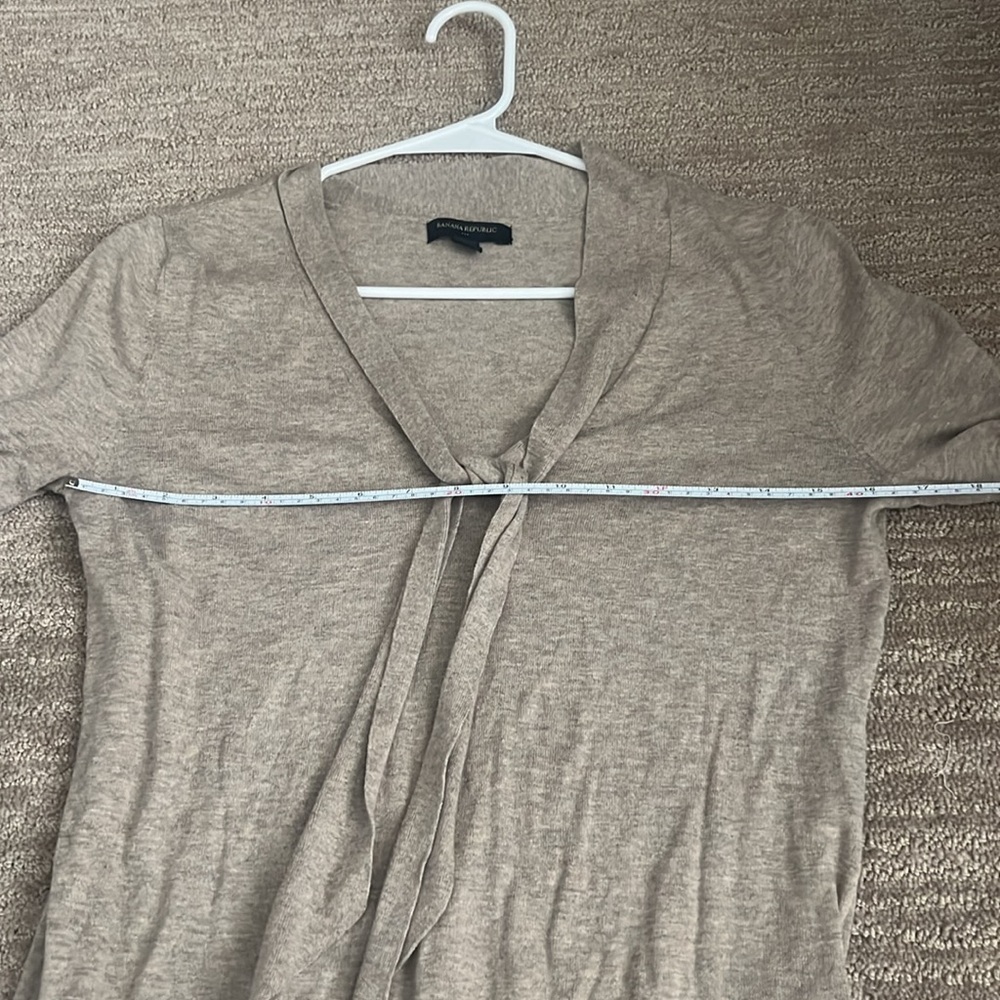 Banana republic blouse - size M - Picture 8 of 9